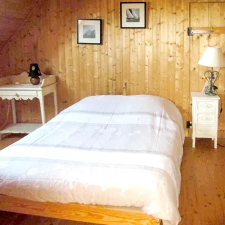 House With 3 Bedrooms In With Furnished Garden And Wifi 2 Km From The Beach בית נופש *