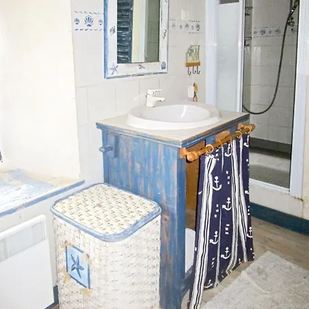 House With 3 Bedrooms In With Furnished Garden And Wifi 2 Km From The Beach *
