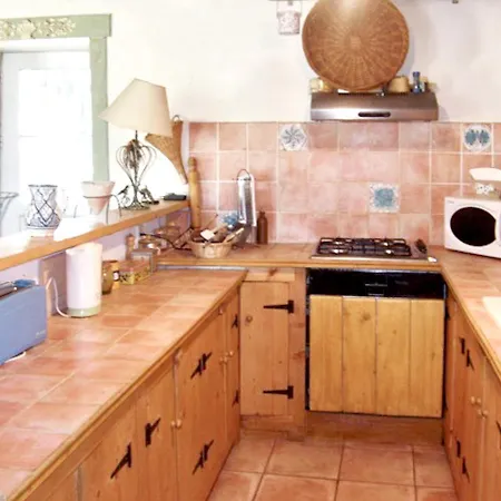 House With 3 Bedrooms In With Furnished Garden And Wifi 2 Km From The Beach בית נופש